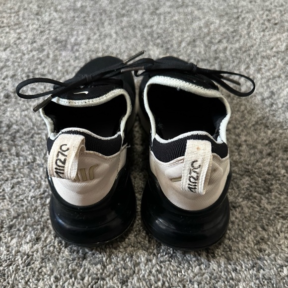 Nike Air Max 270 - Picture 5 of 5